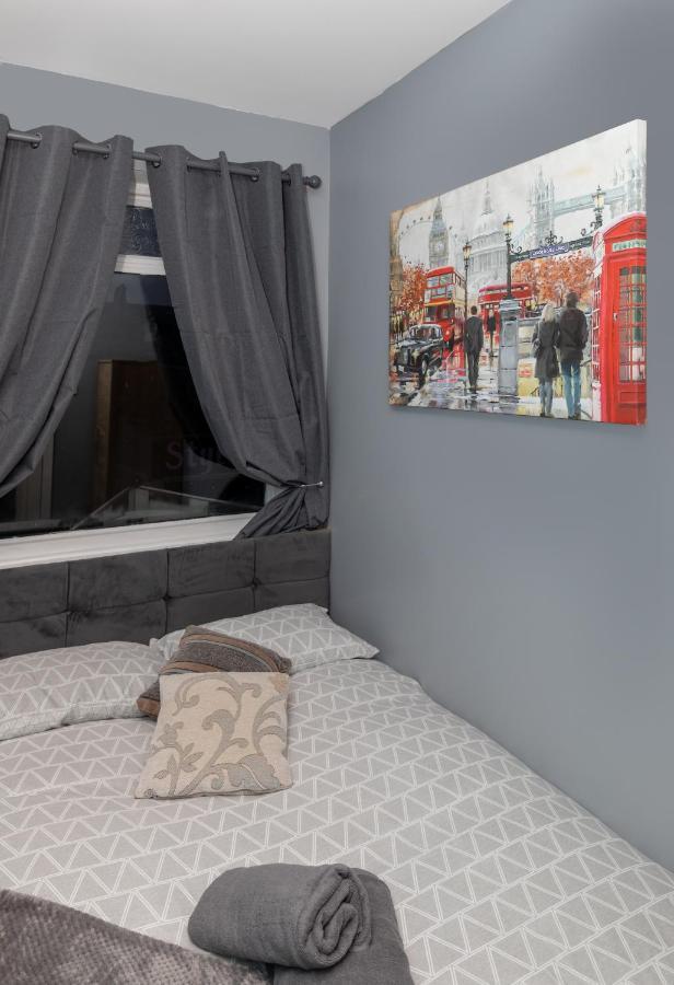 Central Roof Terrace Apartment Стоктон-он-Тис Экстерьер фото